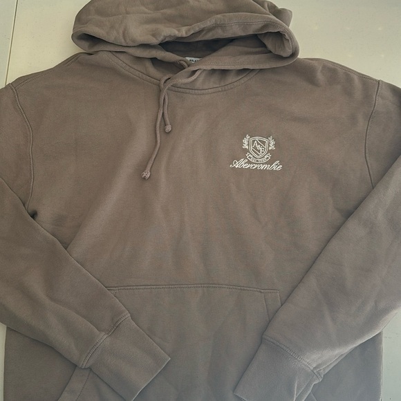 Abercrombie and fitch - Picture 1 of 3